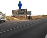 Valla publicitaria de 8 x 3 m en la avenida de la Merced, junto a las facultades de Psicología y Bellas Artes de Salamanca